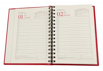 Agenda A5 datata 2024, 360 pagini, o zi lucratoare pe pagina, coperta buretata rosie, legata cu spira semiascunsa neagra. Poza 1997