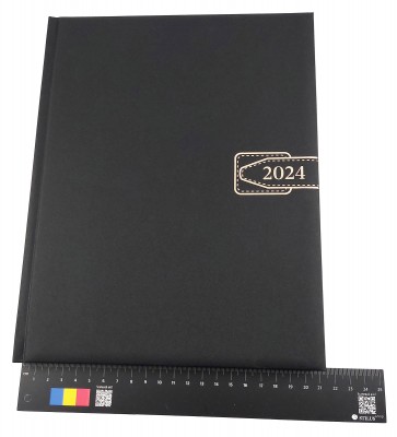 Agenda A4 datata 2024 pentru programari, cu 152 pagini, cu coperta buretata negru mat si bloc cusut. Poza 2211