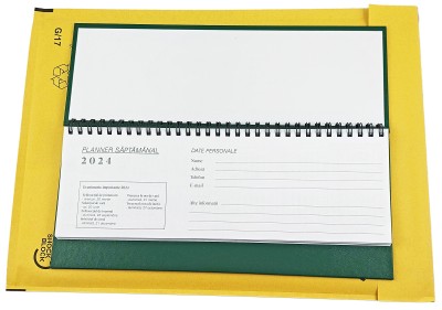 Agenda planner 2024, pentru programari, 28 x 12 cm, 112 pagini, cu coperta verde inchis, legata cu spira metalica neagra. Poza 2606