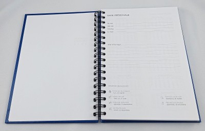Agenda B5 (17 x 24 cm) datata 2023 pentru programari coperta albastra cu spira imprimata cu folio. Poza 779